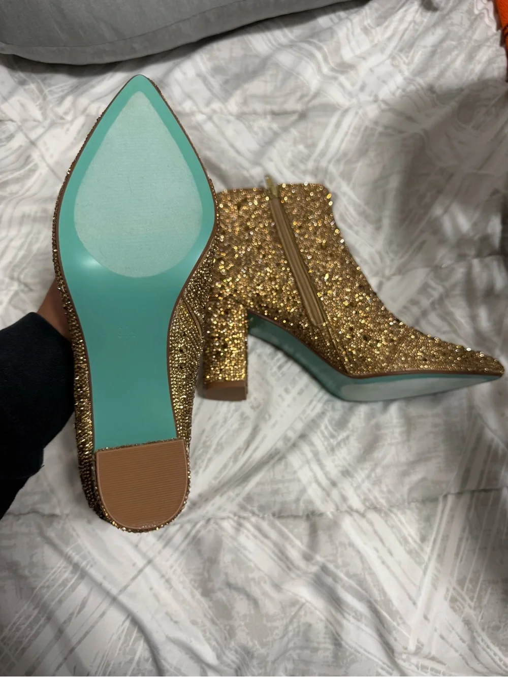 Betsey Johnson betsey johnson
